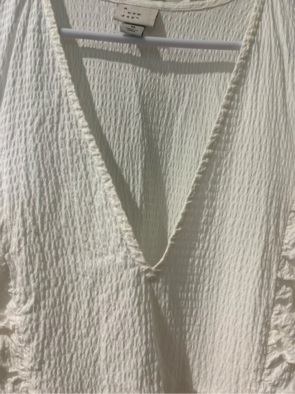 White Textured V-Neck Puff Sleeve Dress - Picture 3 of 4